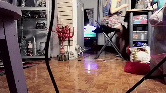 xinamora online show from 10/27/25, 04:05