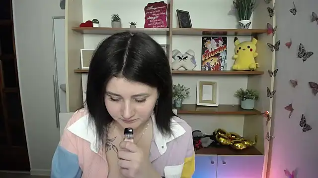 Snapshot of Katrin_kiss_ chatting on 05/05/26, 12:35 Katrin kiss online show from 05/05/26, 12:35