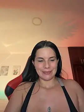 Snapshot of carol_cruz133 chatting on 06/03/26, 11:32 carol cruz133 online show from 06/03/26, 11:32