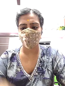 Snapshot of Tamil-Meenu12 chatting on 04/29/26, 05:22 Tamil-Meenu12 online show from 04/29/26, 05:22