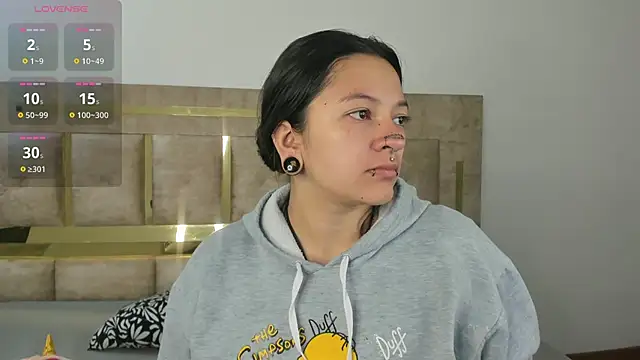 Kitty ravee online show from 10/05/25, 02:43