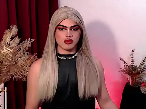 Snapshot of ShaneX01 chatting on 02/18/26, 01:18 ShaneX01 online show from 02/18/26, 01:18