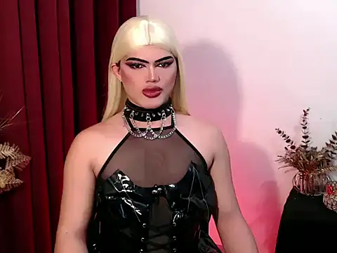 Snapshot of ShaneX01 chatting on 04/08/26, 07:25 ShaneX01 online show from 04/08/26, 07:25