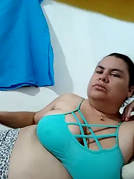 yaneth  online show from 10/17/25, 01:09