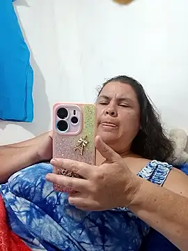 yaneth  online show from 11/23/25, 11:48