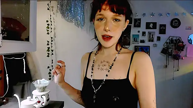 LeelooYolo online show from 04/17/26, 03:48