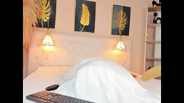 Cinnamon Star online show from 02/27/26, 12:38