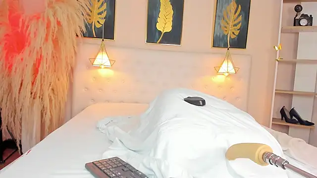 Cinnamon Star online show from 03/02/26, 12:23