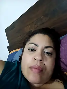 Snapshot of Karla_hilton1 chatting on 10/06/25, 03:26 Karla hilton1 online show from 10/06/25, 03:26