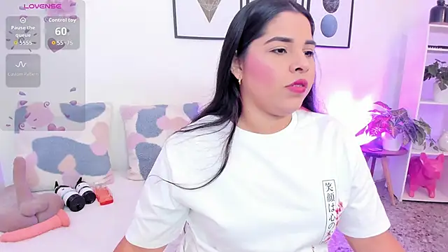 yunna7 online show from 11/08/25, 11:32