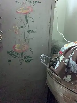 Snapshot of yang-2269 chatting on 02/15/26, 07:21 yang-2269 online show from 02/15/26, 07:21