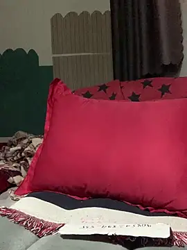 yang-2269 online show from 04/17/26, 10:35