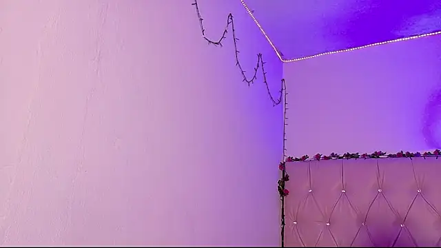 manumeow1 online show from 02/19/26, 10:28