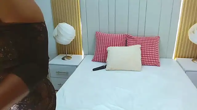 WildScarlet online show from 09/15/25, 01:33