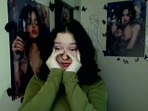 LadyAlice  online show from 12/05/25, 07:28