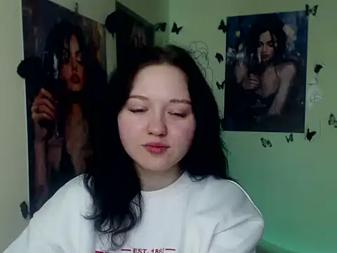 Snapshot of LadyAlice_ chatting on 02/02/26, 07:18 LadyAlice online show from 02/02/26, 07:18