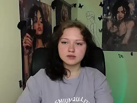 LadyAlice  online show from 05/13/26, 06:22