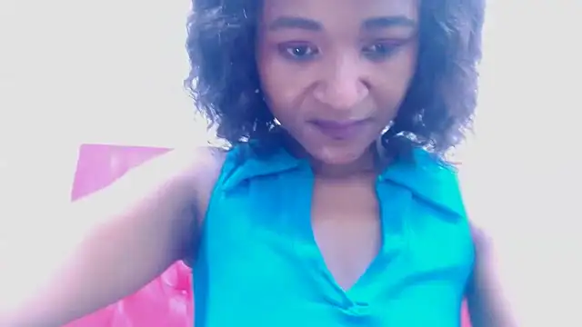 GoldenBigAssCurvy online show from 04/20/26, 04:43