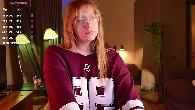 Morvelyn online show from 02/17/26, 08:15