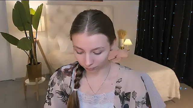 JulieDaniel online show from 04/01/26, 08:15