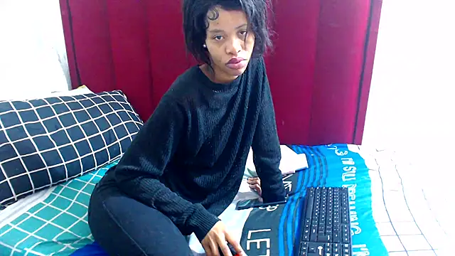 SexyChantyBabe25 online show from 09/19/25, 09:59