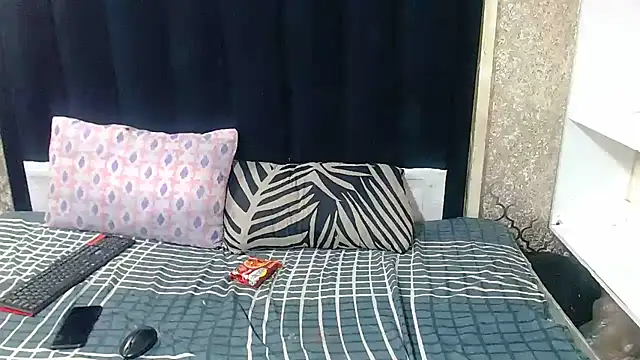 Snapshot of SexyChantyBabe25 chatting on 07/08/26, 02:27 SexyChantyBabe25 online show from 07/08/26, 02:27