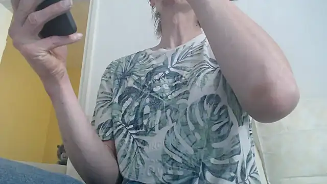 k74robert online show from 11/06/25, 09:43