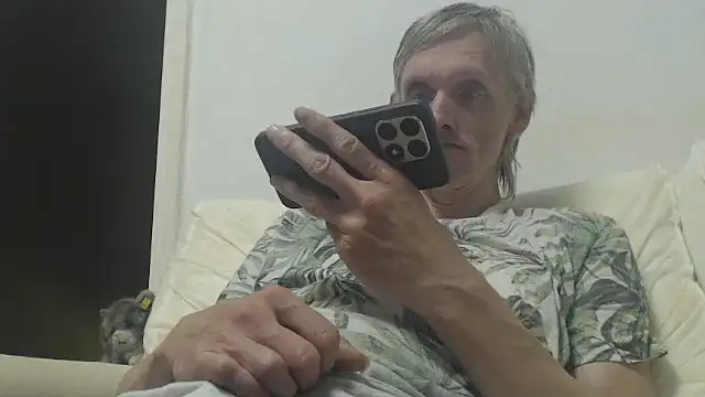 k74robert online show from 11/07/25, 09:48