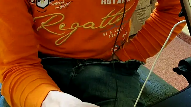 Snapshot of k74robert chatting on 04/07/26, 05:24 k74robert online show from 04/07/26, 05:24