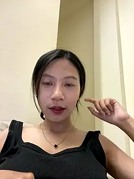 Lil-Gi online show from 09/10/25, 03:45