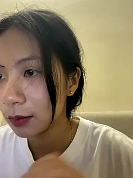 Lil-Gi online show from 10/20/25, 03:34