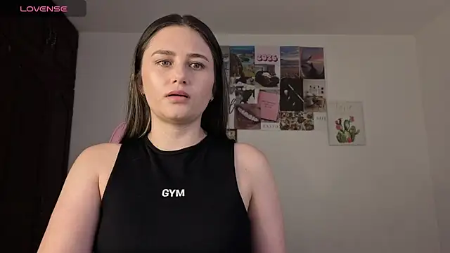 Veronika  Winslow  online show from 03/29/26, 11:21