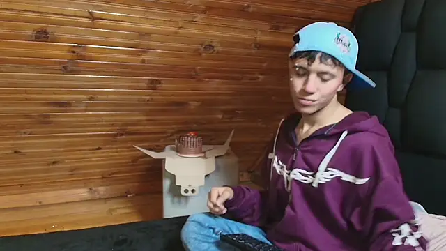 Thiago Divine  online show from 10/30/25, 05:20