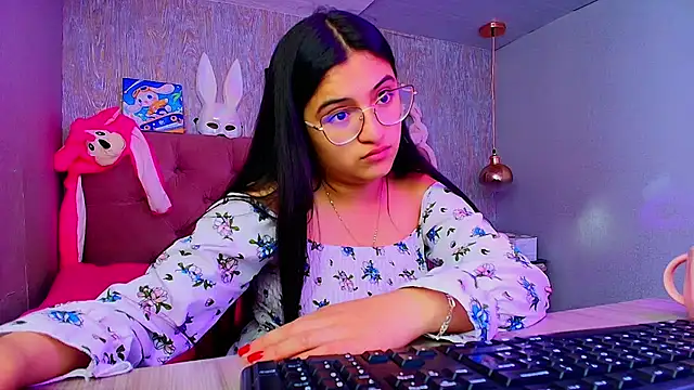 laurenelove online show from 11/26/25, 04:02