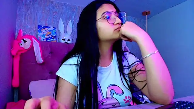 laurenelove online show from 12/03/25, 03:47