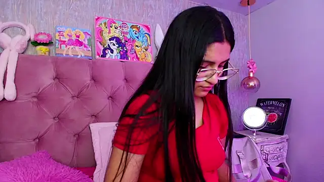 laurenelove online show from 02/04/26, 03:23