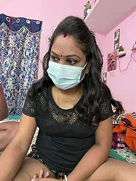 Lovlycouple1 online show from 02/06/26, 03:22