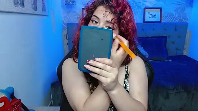 Lily tk online show from 10/10/25, 03:38