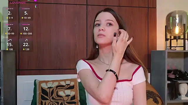 Alison kisss online show from 04/18/26, 08:53