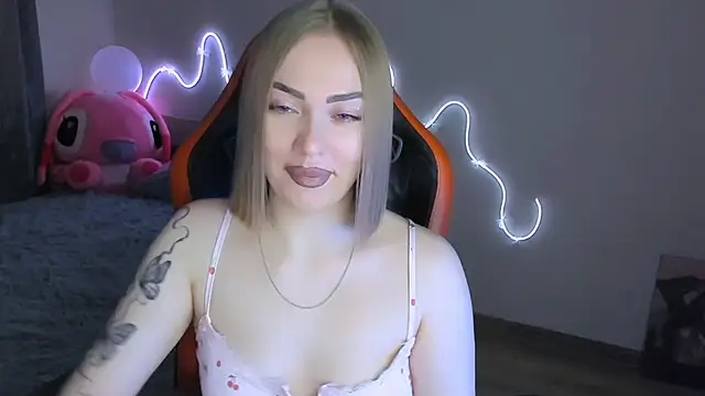 LaraKrein lk online show from 02/12/26, 11:05