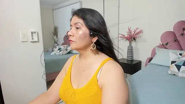 kiraGeiner online show from 03/09/26, 07:07