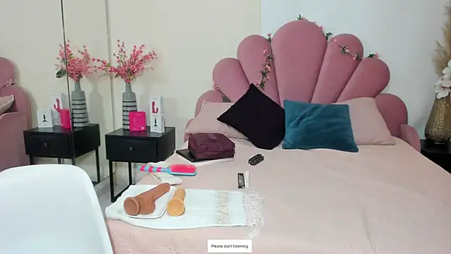 kiraGeiner online show from 03/30/26, 12:11