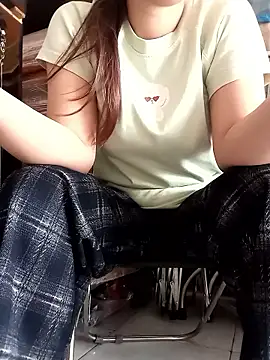 sharon-Hanna online show from 10/12/25, 02:43