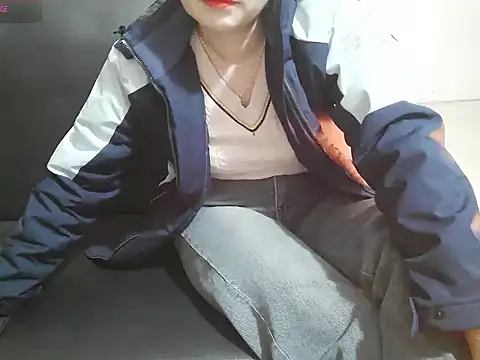 Owe chan online show from 01/05/26, 11:41