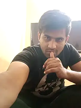 nareshrddd5 online show from 11/13/25, 04:28