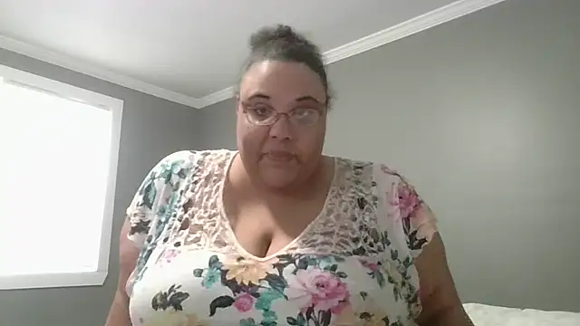 SexyBBW10790 online show from 02/15/26, 01:09