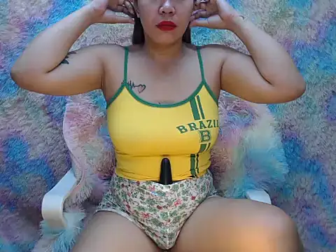 Snapshot of wild_rose69 chatting on 05/21/26, 10:06 wild rose69 online show from 05/21/26, 10:06
