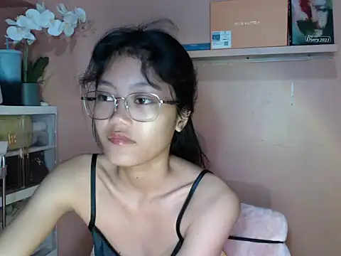 skinny gracie online show from 09/19/25, 02:46