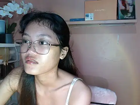 skinny gracie online show from 09/19/25, 03:02