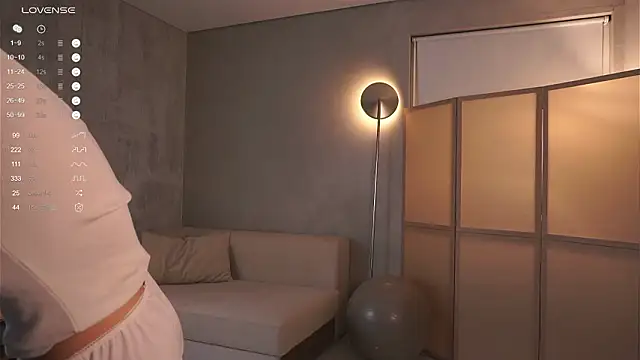 Snapshot of Moon_cutie chatting on 02/03/26, 06:35 Moon cutie online show from 02/03/26, 06:35